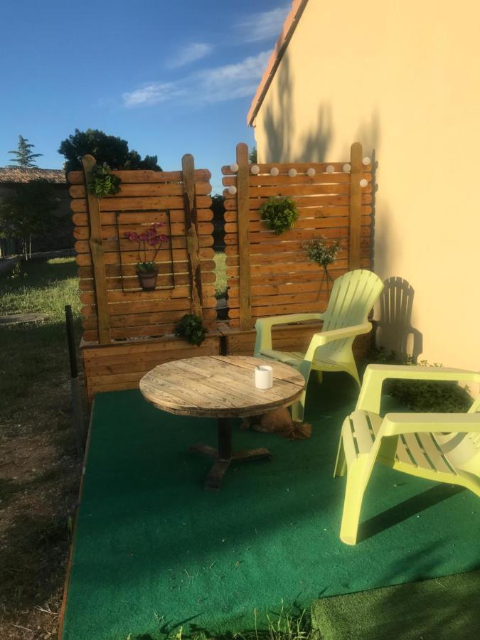 Chambre En Ardeche Du Sud Saint-Remeze Exterior foto